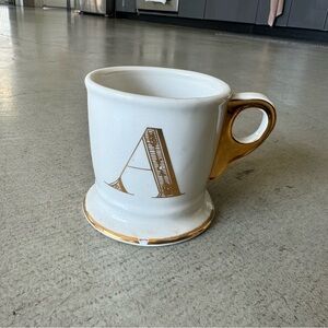 Anthropologie / Monogram Mug A letter, 384ml / gold and ivory